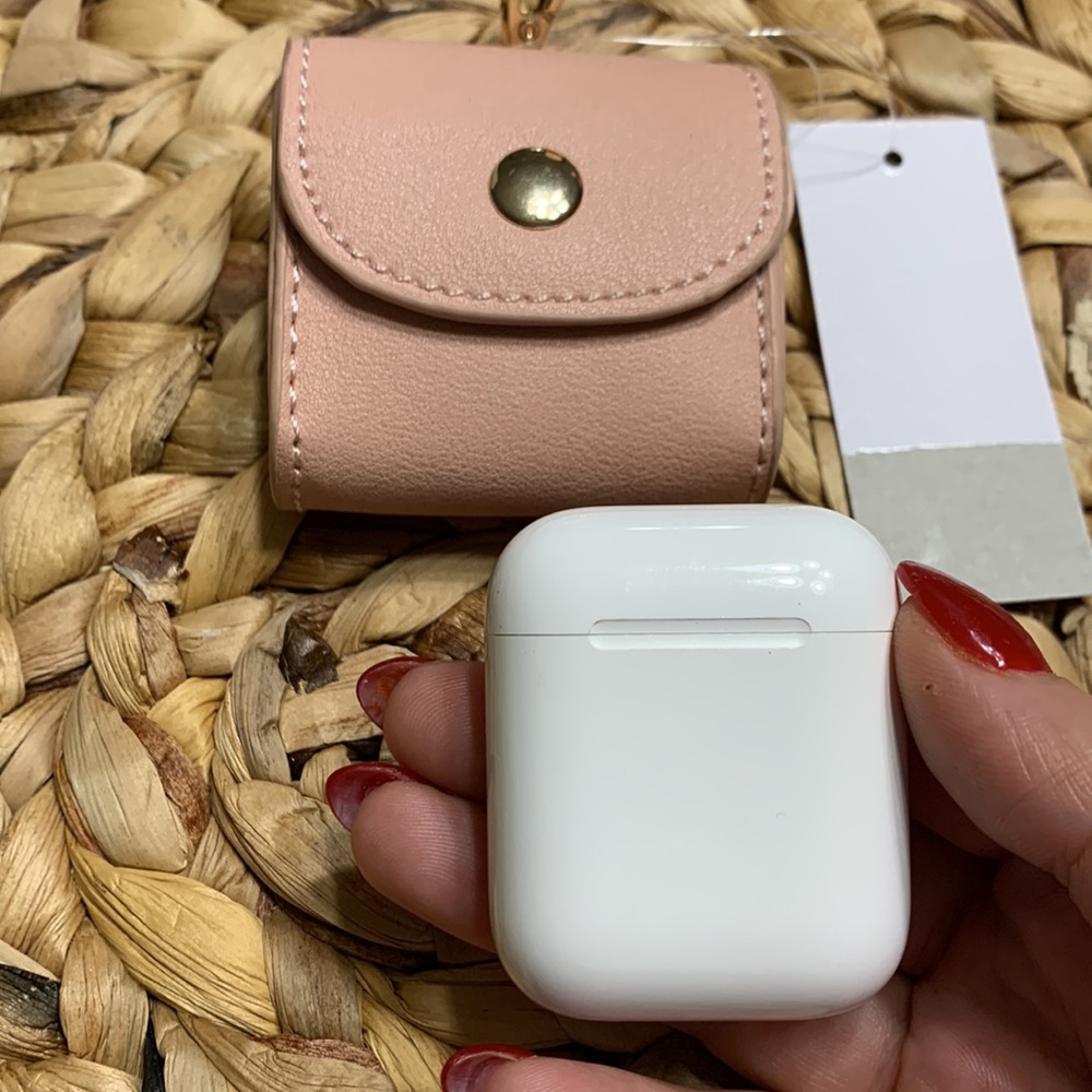 SALE❤️ Bp. AirPods case